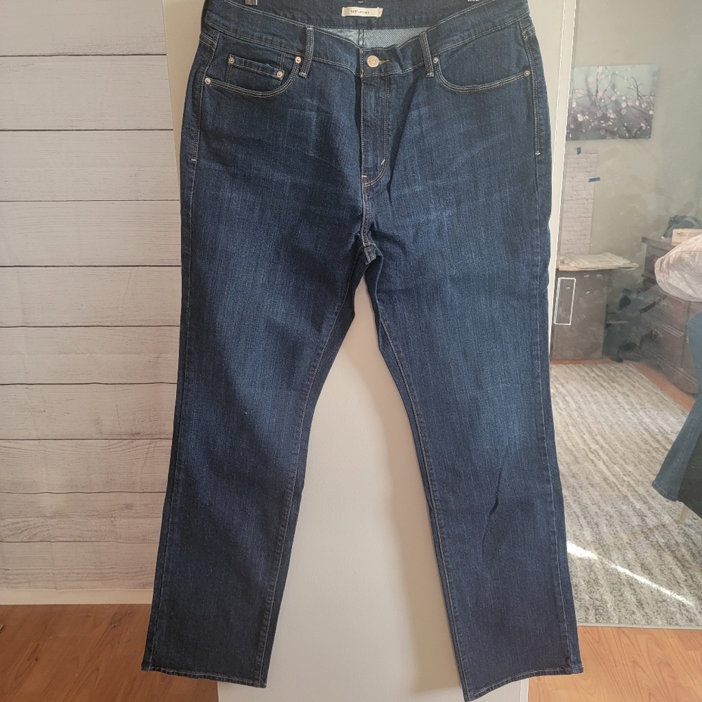 Levi's Classic 505 Straight Leg Jean's- Size 16